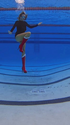 134K views · 2.4K reactions | lol IMAGINE seen this underwater at Public pool 藍 #dance #underwater #pool #funny #underwaterlife #underwaterdance #heelschallenge #heelsdance | kristimakusha | Facebook