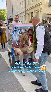 1.7M views · 1.6K reactions | Wenn Heidi Klum zum Heidifest ins Hofbräuhaus lädt, lassen sich die Promis nicht lange bitten. Hier fahren Tom und Bill Kaulitz in einer Rikscha vor. #heidifest #heidiklum #kaulitz #klum #hofbräu #hofbräuhaus #hofbräuhausmünchen #fest #stars #news #bayern #münchen #abendzeitung : Steffen Trunk / AZ ✂️: Ben Sagmeister / AZ | Abendzeitung München | Facebook