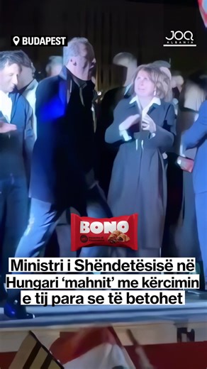 Fitorja e partisë Tisza po dominon diskutimet publike në Hungari, duke u reflektuar jo vetëm në arenën politike, por edhe në rrjetet sociale. Një video nga festimet, ku shfaqet kandidati për postin e Ministrit të Shëndetësisë, është bërë virale dhe ka nxitur një valë të madhe reagimesh në TikTok. “Zsolt Hegedus, kandidati për Ministrinë e Shëndetësisë, është i lumtur”, thuhet në mbishkrimin e videos, e cila ka grumbulluar miliona shikime. Ndërkohë, mundësia që Peter Magyar dhe partia Tisza të fo