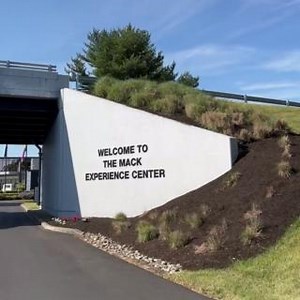 It's official! The newly renovated Mack Experience Center is open! 👏✨ Become immersed in the Mack culture by diving into our history, testing driving any truck from our product lineup, touring the manufacturing facility, and learning about our uptime services and support at the MEC! Marvel at the hydraulic lift that grants you a flawless undercarriage view, and then venture to our exhilarating test track, where you can navigate diverse terrains and conquer challenging obstacles that mirror real