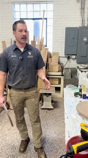 Part 2 🔥🪵 A closer look at parts of the coating epoxy process and the techniques you’d learn in this class—skills you can use again on future projects. After seeing this, would you try this class? If so, comment below what colors you’d use in yours 👇 #epoxycoating #woodworkingprocess #epoxyprojects #handsonlearning | Versatile Woodwork