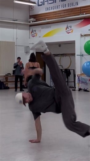 #bboy #breakdance #viral #bboying #powermoves | Breakdance