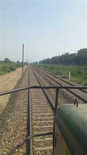 Live cross of two fastest trains on double line near okara #live #cross #shorts #fastest #yt #yts