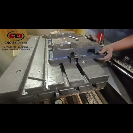 VMC Guideways Problem 😈#industry #vmc #skill #repair #mechanical #service