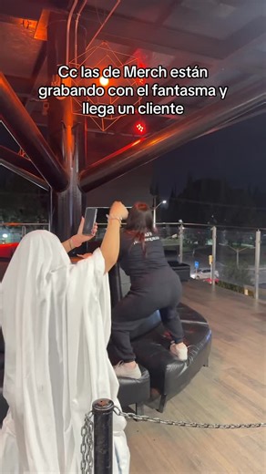 Las Damitas Histeria on Instagram: "La merch de Damitas lo deja todo no solo en lo que vende si no en la creación de contenido!! 👻👹 #LasDamitasHisteria"