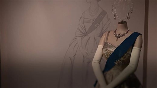 Queen Elizabeth II's style on show at fashion exhibition