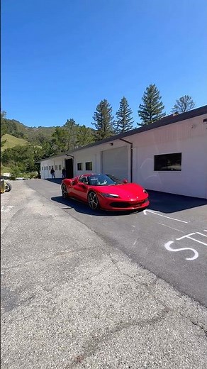 🇮🇹⚡ Ferrari 296 GTS — A breathtaking technological marvel