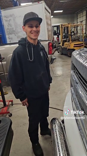 crank no start, hot no start #questions #foryoupage #techtalk #techtoktips #mechanic #fyp #strokerdiesel