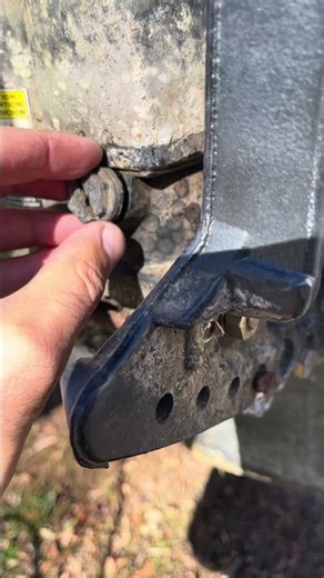 Trim/Tilt check and refill #boating #oil #mercury