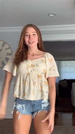 AYEE 🤪 (dc: @colo.cag) #fyp #dance insta: jadagomillion | dance videos