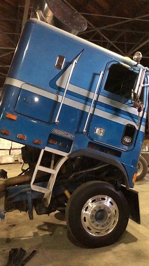 1996 FLB Freightliner Cabover Truck Showcase
