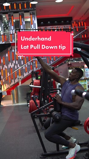 Optimizing Lat Training with Underhand Pulldowns