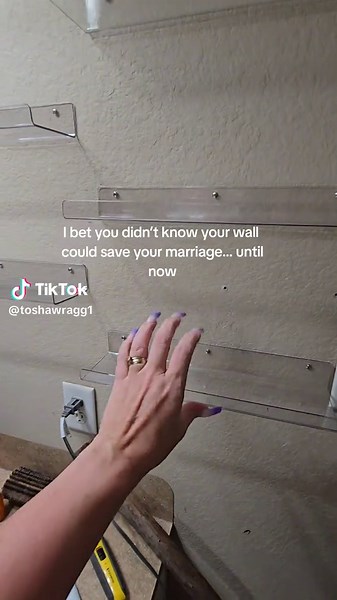 6 Acrylic Wall Shelves for Home Organization