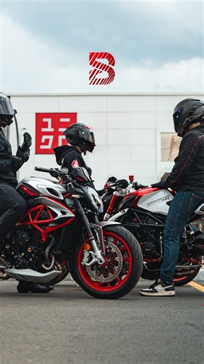 MV AGUSTA DRAGSTER The Italian Trinity 🏆 Dragster 800RR • Dragster 800RC 2019 • Dragster 800RC 2021 Three machines, one obsession: pure emotion and brutal beauty. Designed to turn heads, built to ignite adrenaline this is MV Agusta at its finest. 🇮🇹🏍️ #bikers2ndsport | Bikers2ndsport