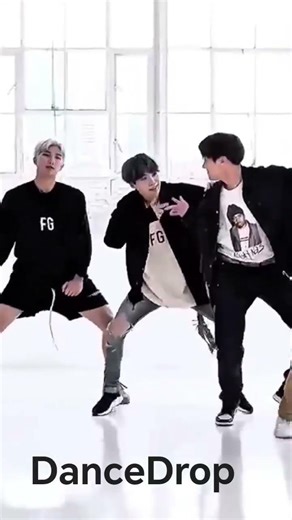 Simple dimple🤍🤍🤍 #bts #kpopedit #kpop #dancedrop #btsarmy #lifeisbutadream #simpldimple #army #suga