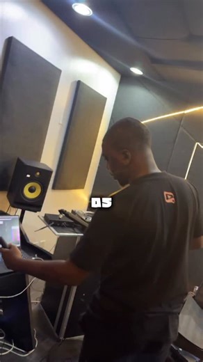 Level Up your Livestream with Us today and Get the Latest Gears/Software for your Setup! Big S/O @rexxiepondabeat for the Patronage 🛒🥂 We are one Message away WhatsApp - 0802 287 0224 | HitSound - Producer