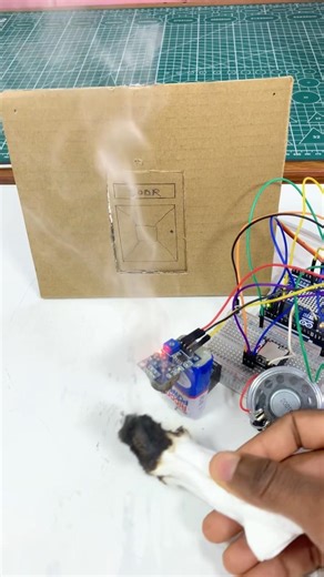 Home automation - Air quality monitoring system with Arduino #electronics