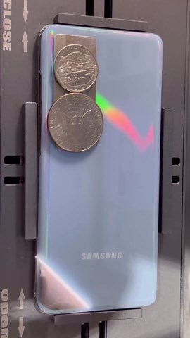 Econo Emxit on Instagram: "Samsung Galaxy S20 Cloud Blue under laser beams #new #samsung #asmr #reelsinstagram #reel #tech #fyp #technology #trend #followers #econoemxit"