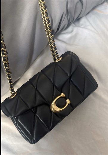 shame wear una like traffic warden jacket 🏃🏾😂🔥 #relatable #thoughts #fypシ #funnycontent #tiktokviral