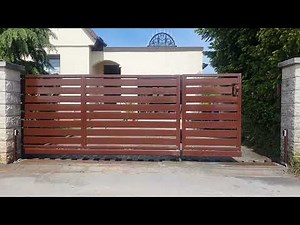 Brama przesuwna ze zintegrowaną furtką | Schiebetor mit Intergrierte Pforte | Modern Modell
