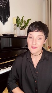 Auch Ina Regen ist für die gute Sache mit dabei: Das Licht ins Dunkel Onlinekonzert! Am Samstag ab 19.30 live hier auf Facebook, kaernten.ORF.at und in Radio Kärnten. | ORF Kärnten