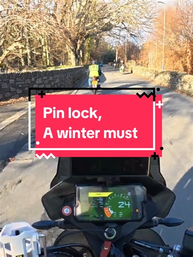 using a pin on your visor is a must in winter if you dont have one there a game changer. #cbt #pinlock #learner #motorcycle #traction.im