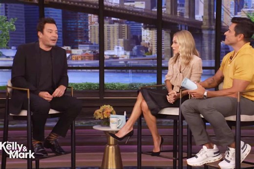 Kelly Ripa Hilariously Mistakes Photo of Jimmy Fallon as a Snap of His 12-Year-Old Daughter: 'I Have Very Nice Legs!'