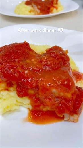 Pollock fillet in tomato sauce 🍅 with mashed potatoes 🥔 #lazydinner #food #recipe #comfortfood