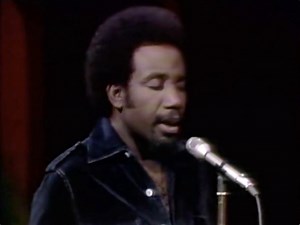 FUNK LIFE on Instagram: "Jerry Butler (backed by Peaches featuring Brenda Lee Eager) perform "Make It Easy On Yourself" on the January 12, 1972 episode of "SOUL!" (Yes, the vid starts out kinda dark, but fear not, it brightens up eventually.) #jerrybutler #brendaleeeager #peaches #makeiteasyonyourself #legend #greatness #soul #soulmusic #rnb #randb #classicsoul #70smusic @mrsoulthemovie #musicvideo #video"