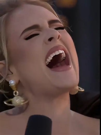 Adele - hello . .#adele #adele25 #adelehello #explore #foryou