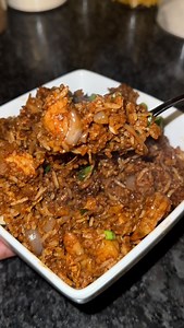 St. Louis style fried rice 🍚😄 No more light skin fried rice Inspo @cookingwithmrcooper 🔥 • • • #food #cooking #ricedinner #friedrice #easyrecipe | Eats By Tweet