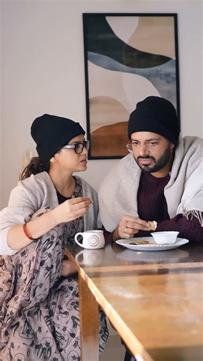 Nainsi singh on Instagram: "Moms be like: kaam bhi khud hi karoongi, aur phir usi kaam ka complain bhi main hi karoongi. @jiomartofficial"