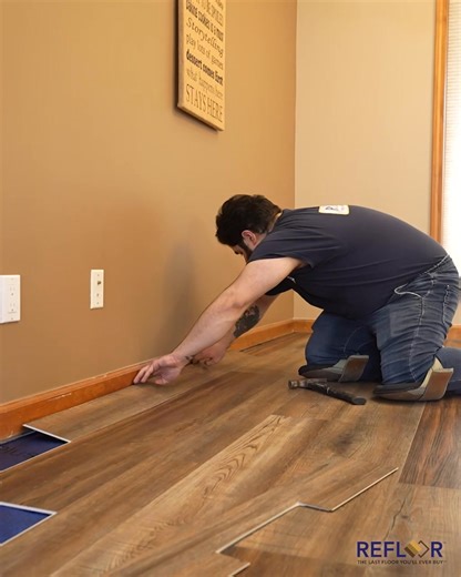We're looking for 150 homeowners in TENNESSEE for a 1-DAY Flooring Transformation! ⏰ FAST: Done in as Little as 1 DAY 🚚 FREE Furniture Moving 🌟 FREE In-Home Design 💰 AFFORDABLE: 75% OFF Installation 💧 DURABLE: Waterproof & Pet-Friendly 🇺🇸 See if you qualify for local pricing: https://lp.refloor.com/flooring-new | Refloor USA