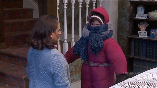 When you can't put your arms down but your mama doesn't care. 👀 | FOX