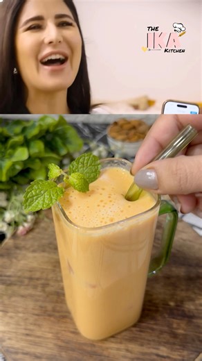 Viral 4 Ingredients Persimmon Shake 🧡 #persimmonsmoothie #persimmon #persimmonfruit #smoothie #smoothierecipes #healthylifestyle #4ingredients #glutenfree #christmasrecipes #plantbased #LowCalorieMeals #lowcalories #fb #fbreelsvideo #healthyeating #katrinakaif #dietplan #theikakitchen | The Ika Kitchen