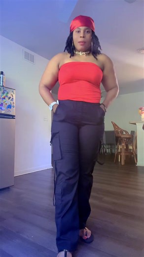 Money 💵 france (@francedarline)’s videos with som original - Agathe Valcourt