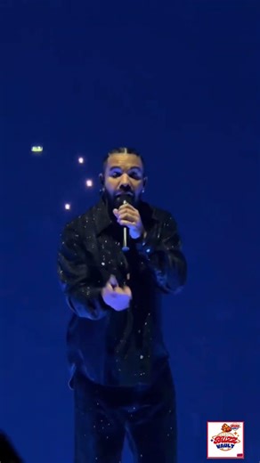 Drake Performance Live Concert Show Tour Paris