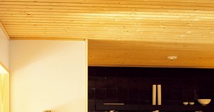 Peinture carrelage en terre cuite : raviver les tomettes