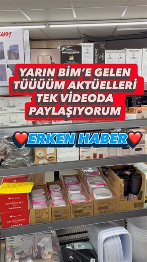 Melike Temiz on Instagram: "📣 05 Aralık Cuma BİM Aktüel Başlıyor! Ev & mutfak ürünlerinden tekstile kadar birçok uygun fiyatlı ürün Cuma günü mağazalarda! 🎉 🍽️ Mutfak – Dekor – Cam Ürünler • Balkabağı Dekorlu Fırın Kabı – 379 TL • Balkabağı Kapaklı Kase – 279 TL • Balkabağı Sunumluk / Tatlı Kaşığı – 179 TL • Cam Çay & Fincan Setleri – 169 TL – 269 TL arası • Desenli Cam Kapaklı Sürahiler – 299 TL • Akasya Kapaklı Kavanoz Çeşitleri – 149 TL – 179 TL • Cam Kilitli Saklama Kabı – 75 TL – 129 TL 