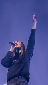 Where there is honor, there is unity. And unity commands a blessing. 🙌 It can be so hard to know how to lead in a space where the people do not know you and trust hasn’t been built. Lauren nails it in this clip. 💬 Comment “POD” to listen to the full episode! ⛳️ Also, if you haven’t signed up for @theworshipclassic yet, what are you doing? Go sign up! It’s FREE! | SALT Community