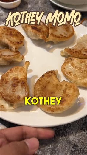 Darshit Singh | Food Deinfluencer on Instagram: "The best Laphing I’ve tried in Delhi 🦧 Location - In the video #darshitoncam #safdarjung #delhifood [tibetan food in delhi, laphing, pork, veg momo, chinar beer, south delhi restaurants, darshitoncam, fyp, explore page]"