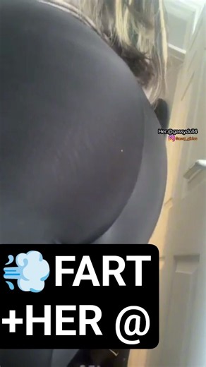 Cute light skin girl fart leggings on the bed Her:@gassydoll4
