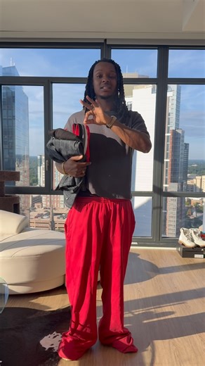 🥖 on Instagram: "some summer looks from my new @threadbeast"