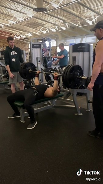 Fastest 315 bench 😤 #zyzz #xyzbca #fyp #gym #315 #benchpress #natty