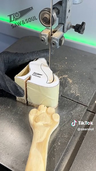 Wood Carving Techniques Using a Bandsaw for Creating Wooden Wolf Blocks