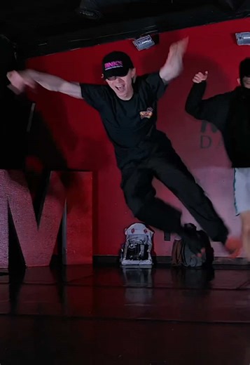 Travis Japanのダンスレッスン紹介