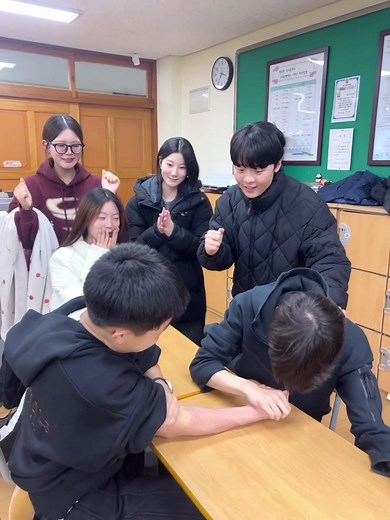 중3 졸업의 설렘과 추억과 함께하는 영상