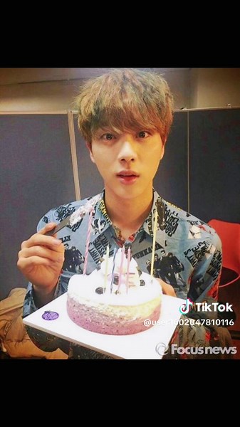 ジン君誕生日おめでとう㊗️ これからもBTSを支えて行ってね🥺💕︎#ジン#bts #誕生日