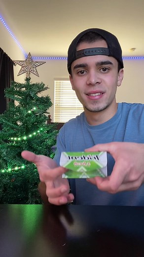 963K views · 30K reactions | Magic gum! | Pete A Sciarrino | Facebook