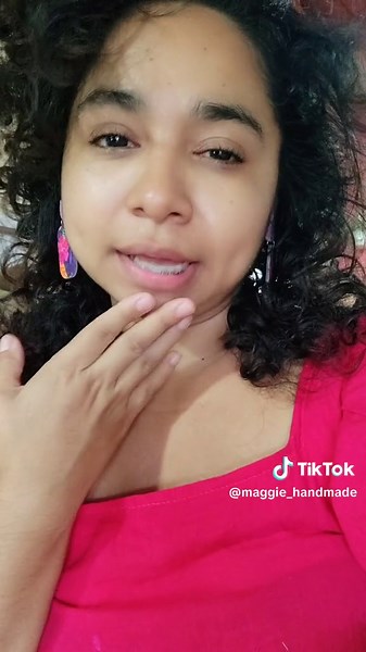 Cuando llega algo nuevo para el taller me siento como niña con Juguete nuevo ❤️ es una Overlock Singer S0230 #overlock #singer #singermachine #sewingtok